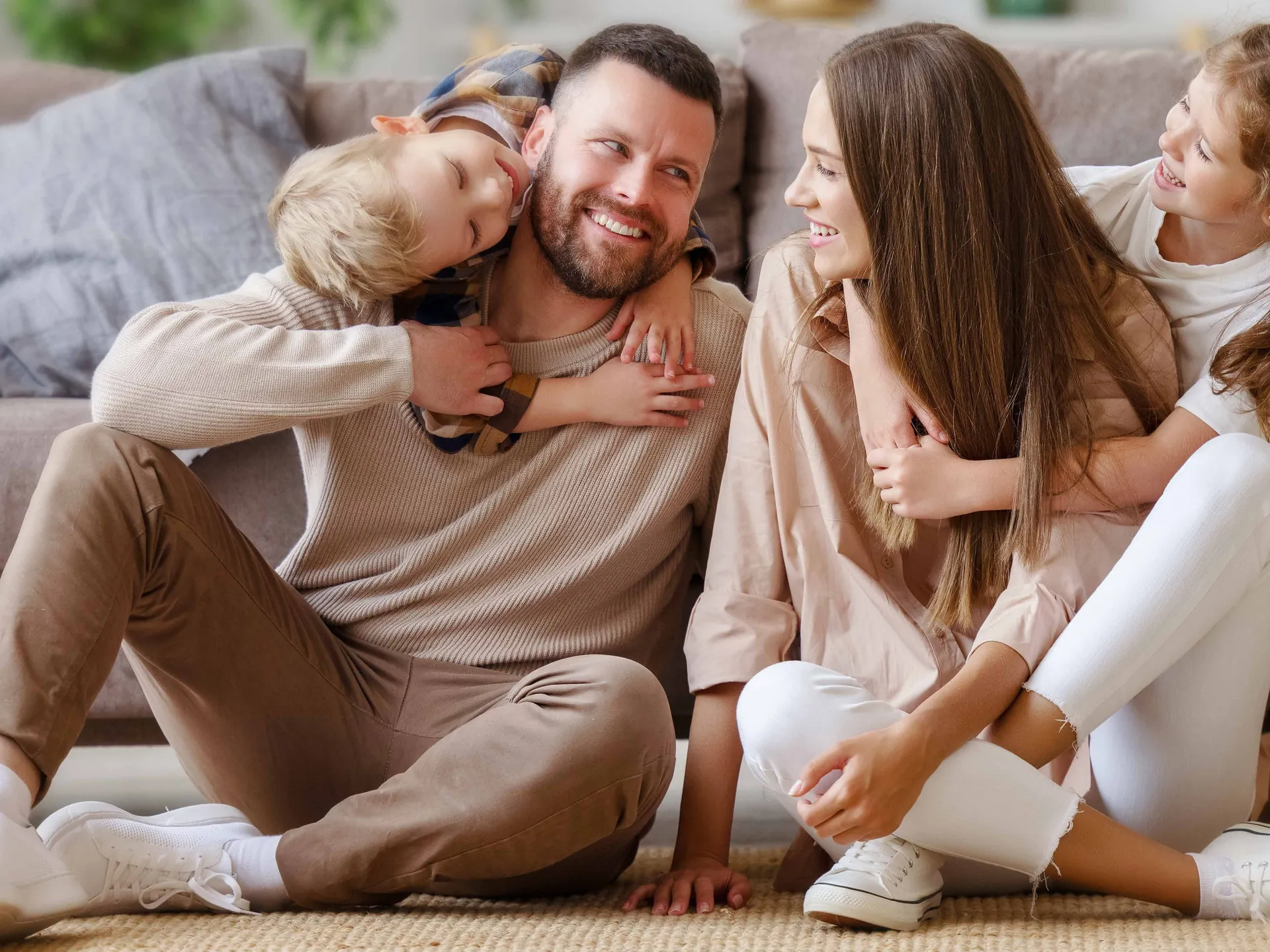 Família reunida em casa — estilo de vida no Alto de Moz em Maringá (imagem ilustrativa)