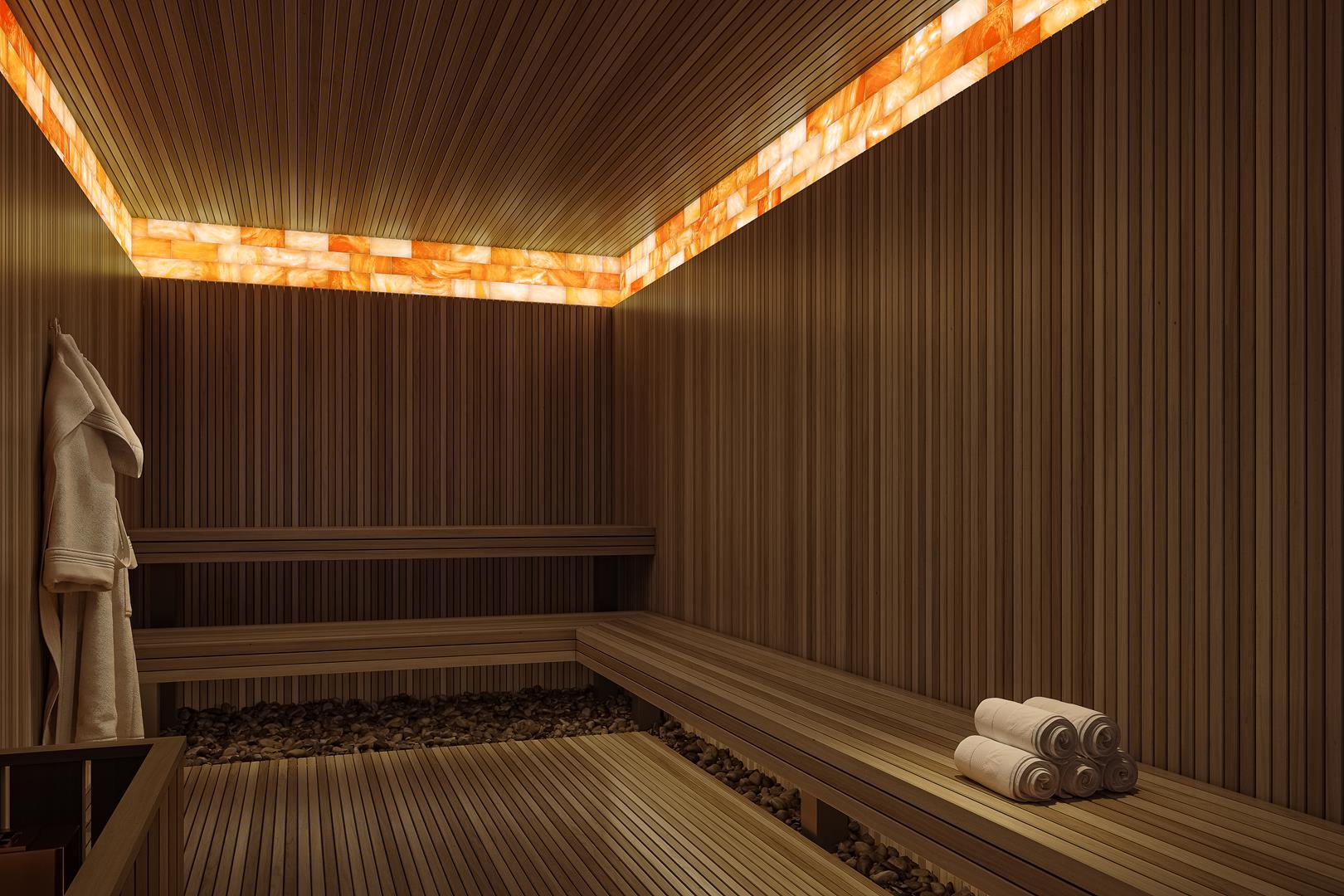 Sauna com haloterapia e sal rosa do Solaia Wellness em Maringá